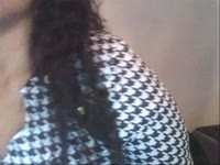 Ik ben een exotische, prachtige Caribische dame met een ongekende passie voor het leven en alles wat erbij komt kijken. Mijn warme uitstraling en sensuele energie zullen je direct betoveren, en ik ben hier om je mee te nemen op een reis van verleiding en plezier.Ben jij op zoek naar een hete, verleidelijke ervaring die je niet snel zult vergeten? Kom dan bij mij, de Caribische stoute dame die weet wat ze doet. Ik combineer de passie van de tropen met een ondeugende flair die jou gegarandeerd in vuur en vlam zal zetten.Met mijn exotische charme, speelse houding en avontuurlijke geest neem ik je mee naar een wereld van plezier en opwinding. Of je nu hebt in een flirterige chat, een uitdagend spel of iets dat je grenzen opzoekt, ik ben hier om jouw verlangens te vervullen.Dus, waar wacht je nog op? Kom bij mij en ontdek de magie van de Cariben, direct vanuit de privacy van jouw scherm. Ik ben klaar om je te verrassen, te prikkelen en je te laten verlangen naar meer. Durf jij het aan?