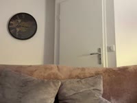 Jeune femme chaude, au gros cul, gros seins, avec des magnifiques rondeurs, prête à exaucer tout vos souhaits ! Prend place et regarde mon show de folie qui te fera oublier tout tes soucis ! Pour les plus curieux mes lives vip se font avec des jouets Pour les habitués, envoyez moi un message privé pour les show vip je peux me connecter à tout moment dès réception de votre message ! Si t’aime les filles simples qui se prennent pas la tête et qui font pas de manière alors t’es au bon endroit! Je te dis à tout de suite et déjà bienvenue sur mon live !