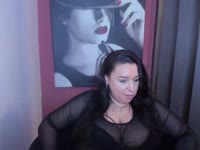 I can be the domme of your dreams of your nightmares. Even if you are a beginner or a connoisseur when it comes to submitting, don