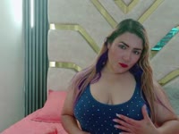 Me encanta la seducción, hacer el amor con deseo viendo como pones esa polla dura con solo mirar mi cuerpo y como te seduzco, amo la mamada y la penetracion profunda