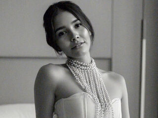 naked girl with webcam fingering pussy AlisonColemans