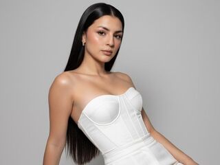 strip show EmmyRouss