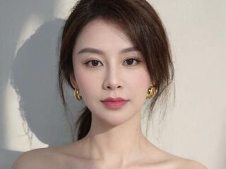 cam girl masturbating with dildo XiaoJuan