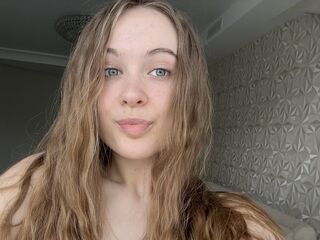 camgirl playing with sextoy AlbertaClem