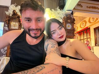 webcamgirl sucking cock EvaAndJacob