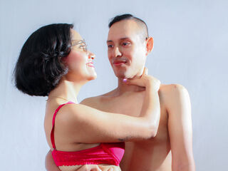 hot webcam sex couple LinaAndmilan