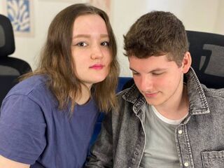 live porn cam MelissaAndAndrew