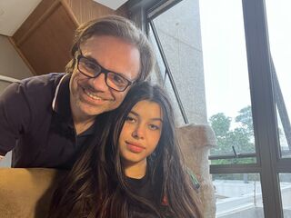 livesex show ViktorAndPenny