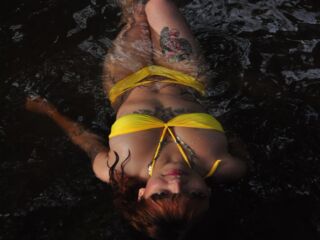 girl latex fetish sex show MelissaGirat