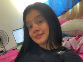 beautiful girl webcam AdaFerrer