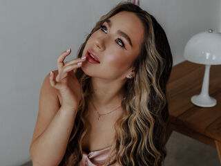 cam girl fingering pussy AimeeHout