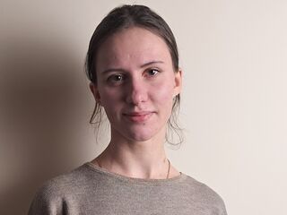 girl naked AkilahZarucki