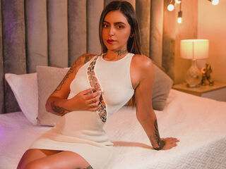 webcam girl chat AlannaBenz