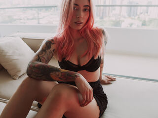 camgirl spreading pussy AlessaLaurent