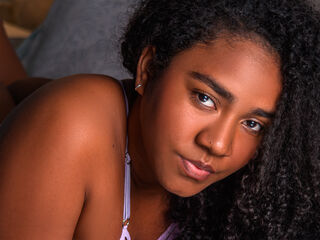 hot cam girl AmaraRuiiz