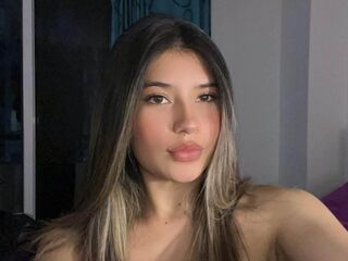 naughty camgirl fingering shaved pussy AmberCoppola