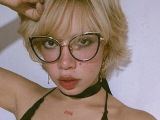 naughty chatroom AmelieMari
