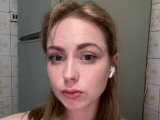 hot cam girl spreading pussy AmiNahha