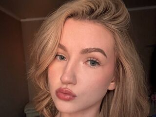nude webcam girl picture AmyConnelly