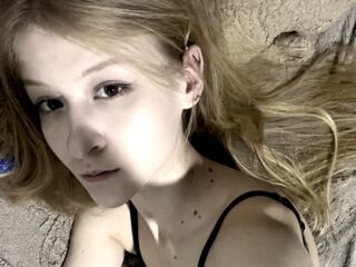 fingering girl chatroom AngelaSoft