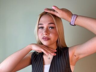 nude webcam AngelynBroe
