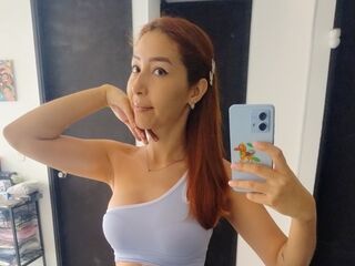 naked girl with webcam masturbating with vibrator AriaRowan