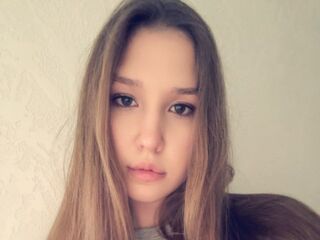 naked girl with webcam masturbating with dildo AvaKriek
