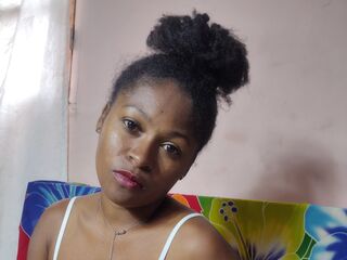 naked webcam girl picture AvelineMboty