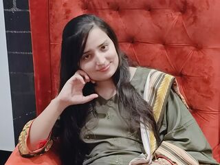 naked webcamgirl video AyeshaSajid