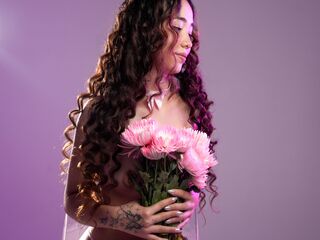 masturbating girl BellaClaire