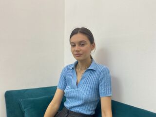 masturbating girl BernettaStupp
