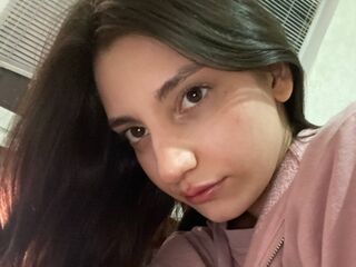 topless camgirl BetseyRognstad