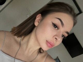 camgirl masturbating with dildo BonnieMiller
