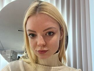 chat room sex webcam show CarlenePattie