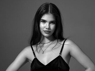 camslut naked CelesteHadids