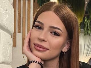 nude webcam girl CharmainDelnero