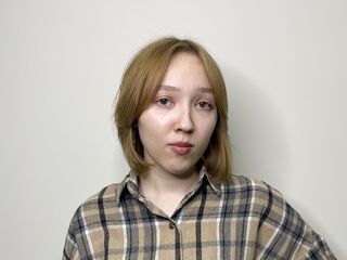 camgirl webcam ChristinAguliar