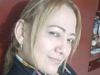 fingering cam slut ClausRous