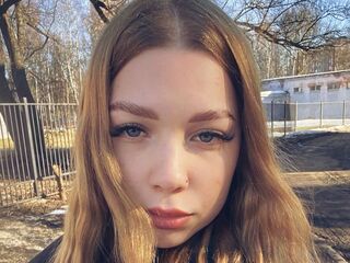 camwhore spreading pussy ColletteSitzes