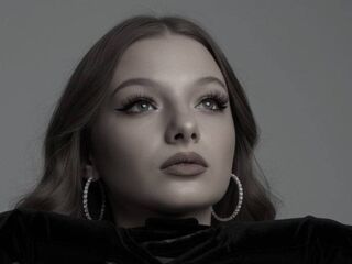 hot cam girl masturbating with vibrator CreolaScheidler