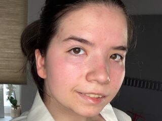 beautiful cam girl DaisyMolen