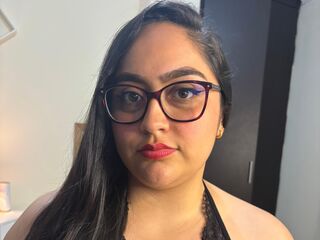 camgirl spreading pussy DanielaAmados