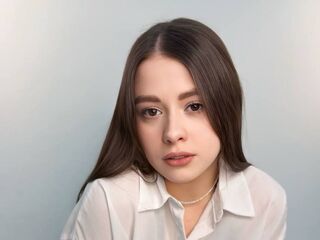 naughty cam girl masturbating DanielleGrovier