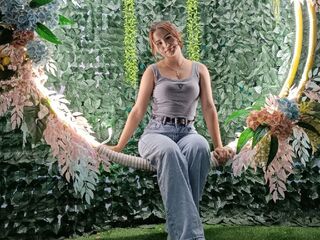 free videochat DebraEvans