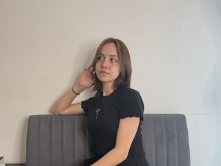 camgirl masturbating DevonaBranecki