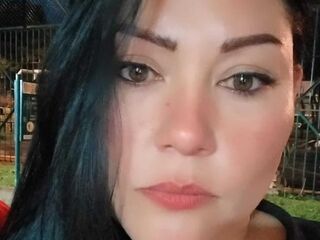 webcam girl DevoraBarone