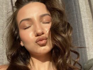 naked camgirl masturbating DinaSweeny