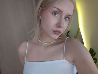 chat room live web cam DorisMaurs