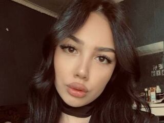 camwhore fingering shaved pussy EliraVale