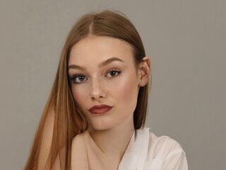 camgirl live EllieEly